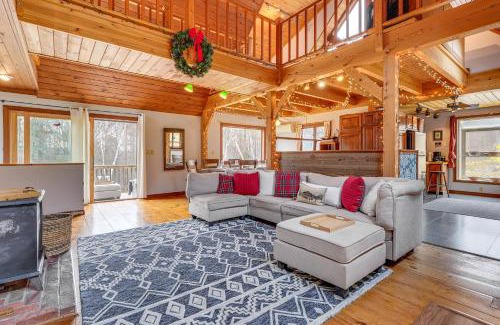 Townshend House | Cozy Home on 10 Acres Yellowstone in Vermont