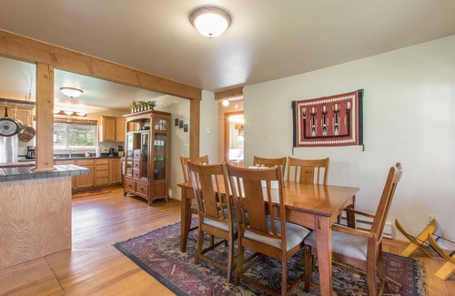 Ridgway House | Cozy Home - Private - Stunning Views - Between Ridgway and Ouray