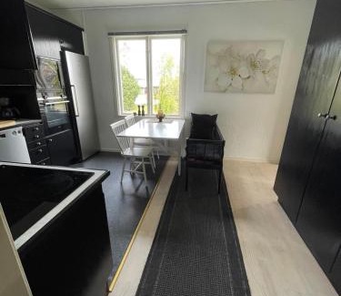 Toreboda Villa | Cozy House, Central and quiet area