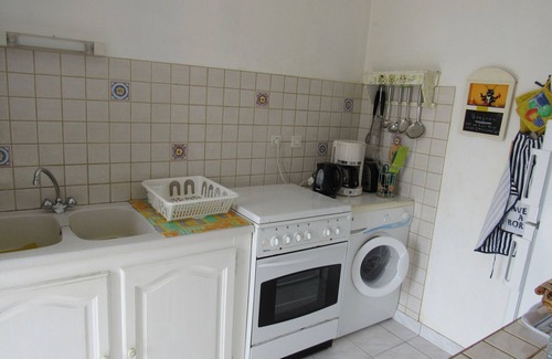 LʼAiguillon-sur-Mer House | Cozy House in Calm Area - 3km from Beach, 1.4km from Lake, Close to Shops - L'Aiguillon-sur-Mer