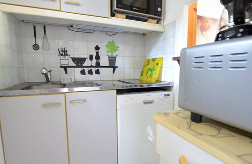 Les Mathes House | Cozy House in La Palmyre: Pool, Terrace, Near Beach & Shops, Sleeps 4/5