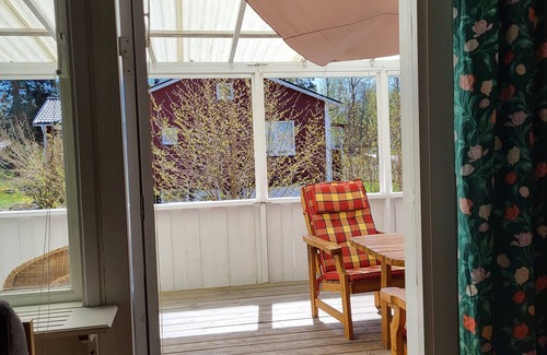 Hallefors Cottage | Cozy house near the river