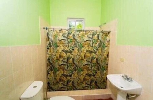 Bull Bay House | Cozy Jamaican Getaway Room
