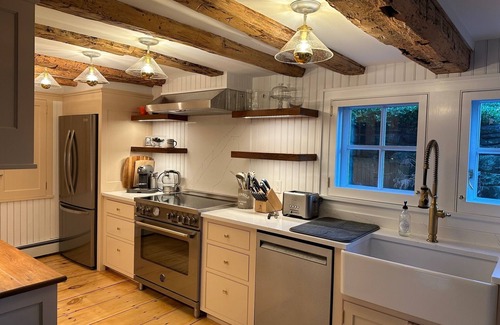 Marble Dale Cottage | Cozy jewel in Washington, CT! Charming Main House with separate Cottage