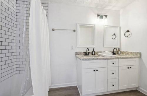 Kennesaw Apartment | Cozy Kennesaw Apartment Close to KSU with EV Plug In