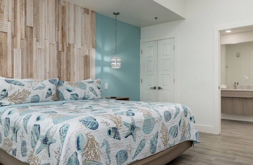 Flour Bluff House | Cozy King Bed Room- Steps from Laguna Madre Waters #1