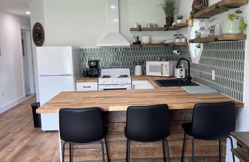 Vernon Bridge Apartment | Cozy Kinross Suite located just 20 minutes from the Wood Islands Ferry Terminal