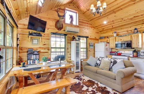 Clayton House | Cozy Lake Sardis Cabin with Stunning View!