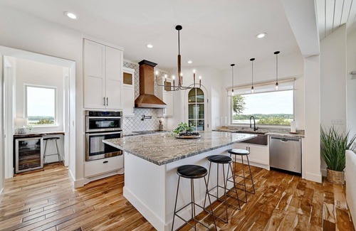 Lago Vista House | Cozy Life at the Lake