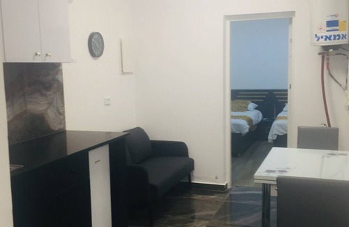 Beit Shemesh Apartment | Cozy & Luxurious apartment with 1 bedroom, WiFi & AC in beautiful Bet Shemesh