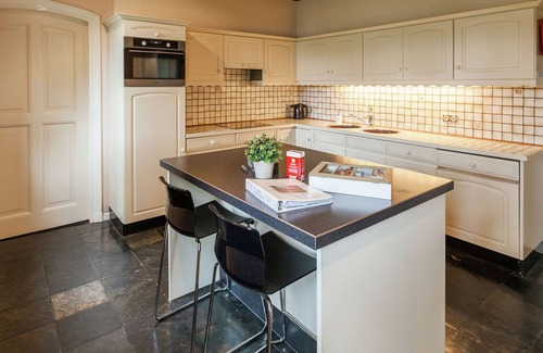 Gemert Villa | Cozy Mansion in Gemert near the Forest