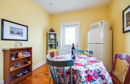 Berger Apartment | Cozy Missouri Retreat with Pool, Pond and Fire Pit!