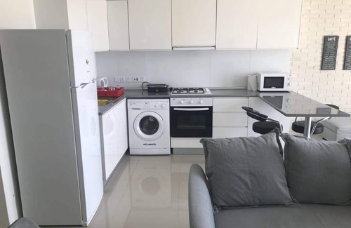 Gastria Apartment | Cozy modern apartment in a beachfront property complex Caesar Beach
