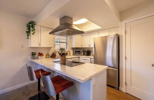 West Westminster Condo | Cozy Modern Condo, Access to Lake & Mountains, AC, Fireplace, WiFi