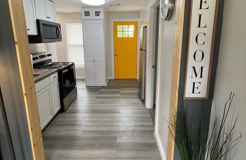 Benton Heights House | Cozy modern cottage in the heart of SW Michigan