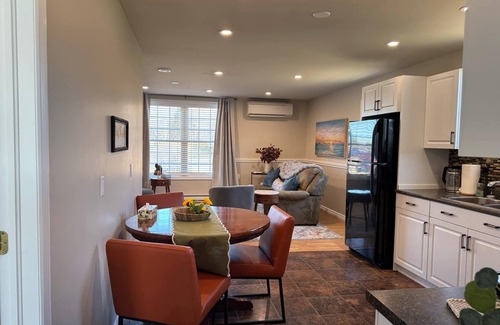 Cheticamp House | Cozy Mountainview Bungalow. French Fishing Village. Whale Watching tours.