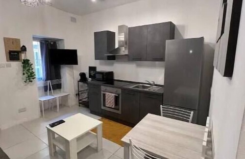 Sliema Apartment | Cozy Nest: A Tiny City Charm Maisonette
