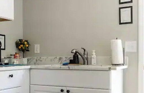 Statesville House | Cozy, Newly Updated 2 Bedroom