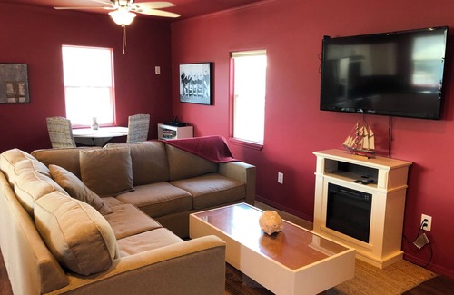 Crescent City House | Cozy North Coast Nest. Convenient location and dog friendly!