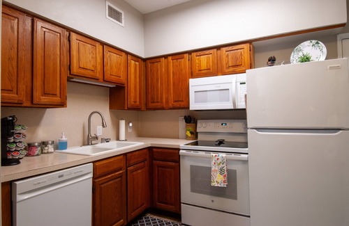 Far North Dallas Condo | Cozy North Dallas Condo