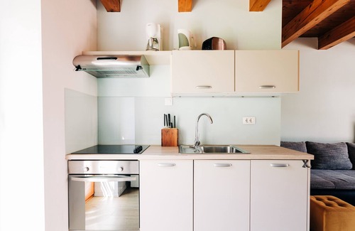 Volarje Apartment | Cozy one bedroom apartment Blazar
