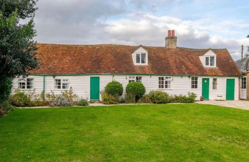 Great Tey House | Cozy One-Bedroom Cottage in Great Tey