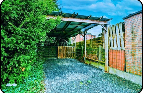 Kortemark House | Cozy one Bedroom with garden & private parking