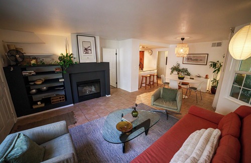 Calabasas Condo | Cozy, Peaceful 2-bedroom condo Near Malibu, mid-term Rental