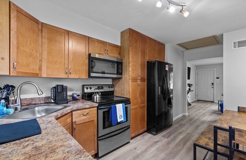 St. Ann Apartment | Cozy Peaceful 2 bedroom duplex