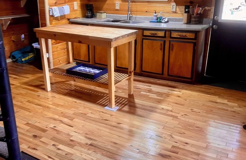 Canaan Cabin | Cozy & Peaceful 2-bedroom cabin in superb Canaan with AC, WiFi