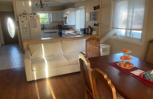 Bayville House | Cozy place on a lagoon