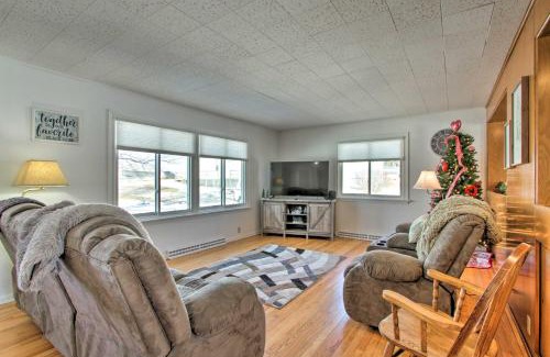 Postville House | Cozy Postville Retreat with Fireplaces and Yard!