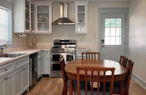 Cut Off Apartment | Cozy private and safe house