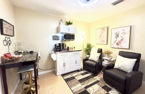 Orlando Apartment | Cozy Private Apartment - Stylish & Spotless — No sharing areas