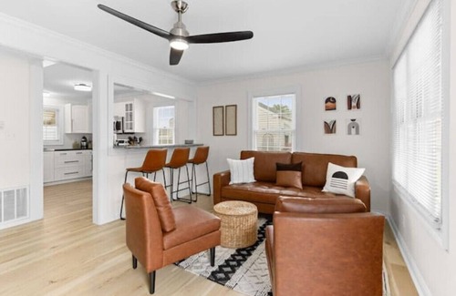 Peoria House | Cozy Quartersn