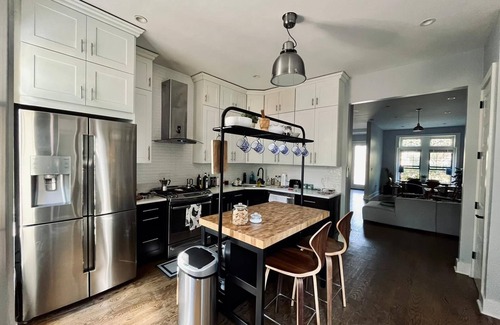 Bedford-Stuyvesant House | Cozy queen-size room with private bathroom in BedStuy