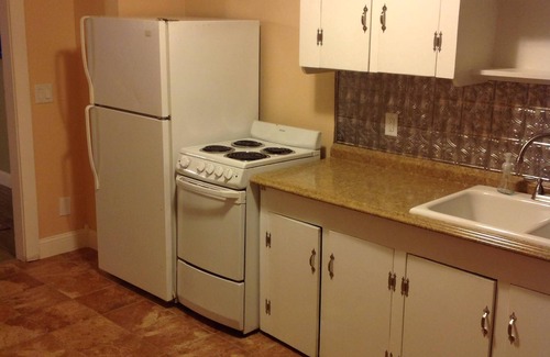 Old Orchard Beach Apartment | Cozy, Quiet Short Walk To Beach Amusement Park.