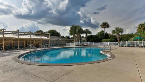 Miramar Beach Boat Rental | Cozy renovated ground floor unit - Golf Villa - on the Golf Course