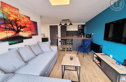 Beaurepaire-sur-Sambre Cottage | Cozy Retreat with Heated Pool, Jacuzzi, Sauna – Near Scenic Avesnois Park