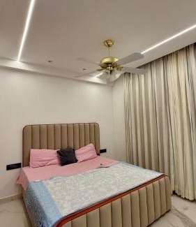 Kharar Apartment | Cozy Room
