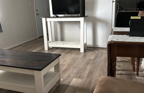 Byesville Apartment | Cozy rustic 1 bedroom apartment perfect for pets with big grassy side yard!
