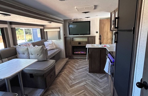 Poulsbo House | Cozy RV 5 mins to downtown Poulsbo