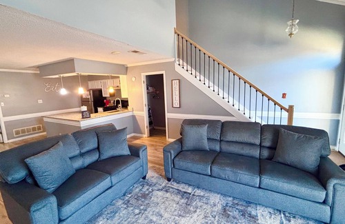 Southaven House | Cozy,Safe, Tanger Townhome 2 minutes from shopping