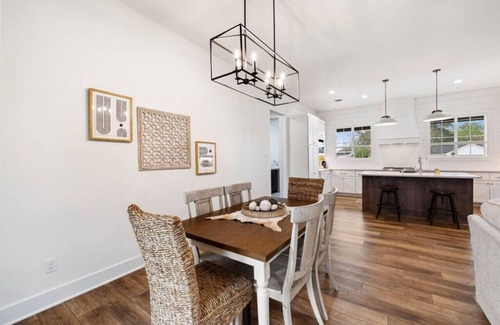 New Ulm House | Cozy, sassy & fun! NEW modern farmhouse!