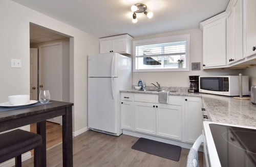 Moncton Apartment | Cozy separate basement appartment in a safe and quiet neighborhood
