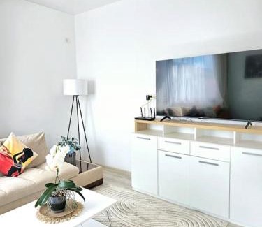 Bragadiru Apartment | Cozy SoRaDa 1 apartment