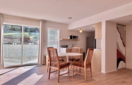 Regional District of Nanaimo House | Cozy Stay with Sauna in North Nanaimo