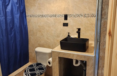 Yallahs House | Cozy studio apartment with private parking