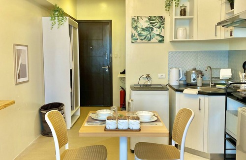 Poblacion District Apartment | Cozy Studio in Metro Davao with W&D, Pool, & Gym