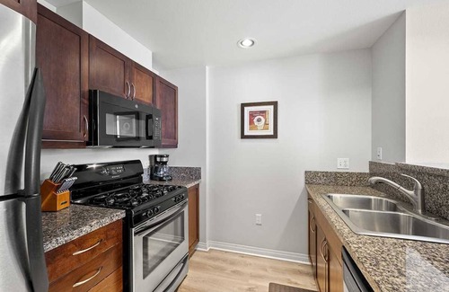 Gaslamp Quarter Apartment | Cozy Studio in the Gaslamp